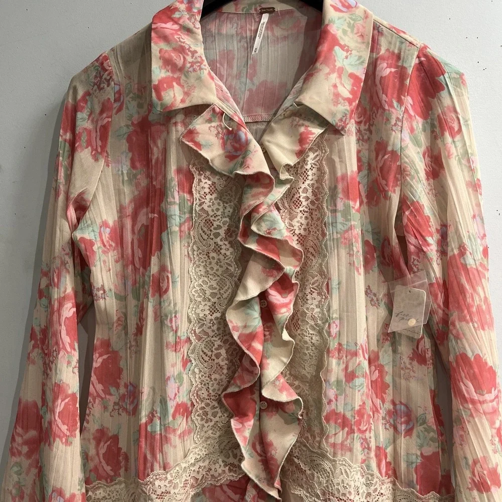 Free People Top Ivory Pink Floral‎ Ruffle Button Down Size M Victorian Feminine